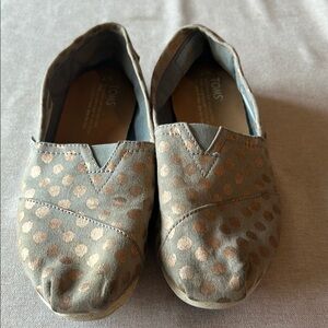 Toms Gray Polka Dot Slip-On Flats